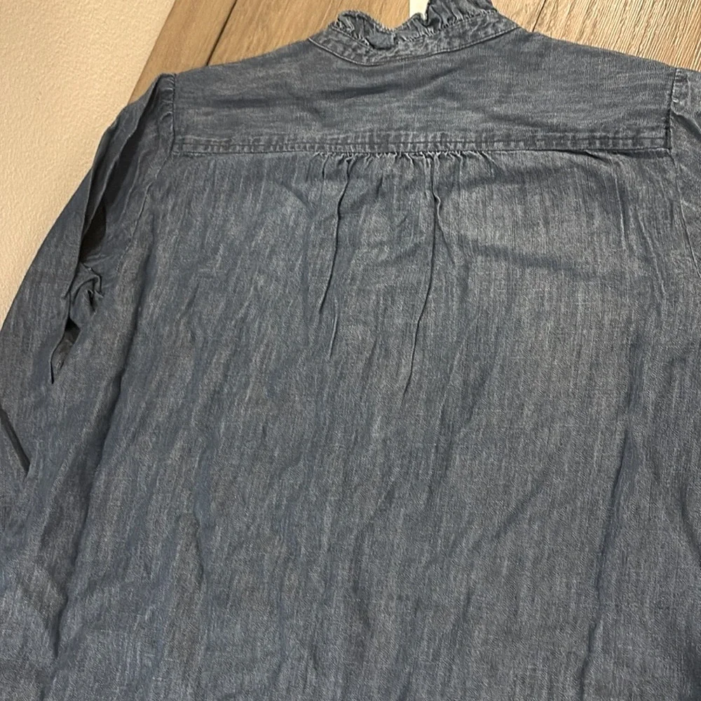 ❌SOLD OUT❌ NWT [Ariat] Ingalls Top Button-Up Ruffled Blouse Denim Women’s M XL - Picture 9 of 13